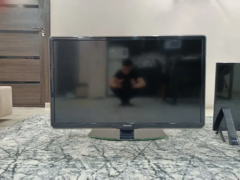 СРОЧНО!!! Комплект техники: 2 телевизора + DVD + сабвуфер. — фото 2