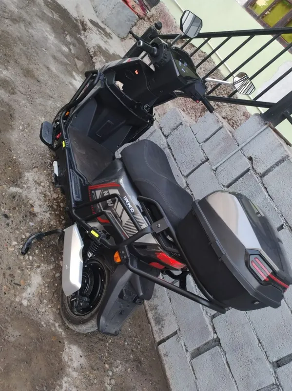 Elektronni skuter 2 Elektronni skuter 2