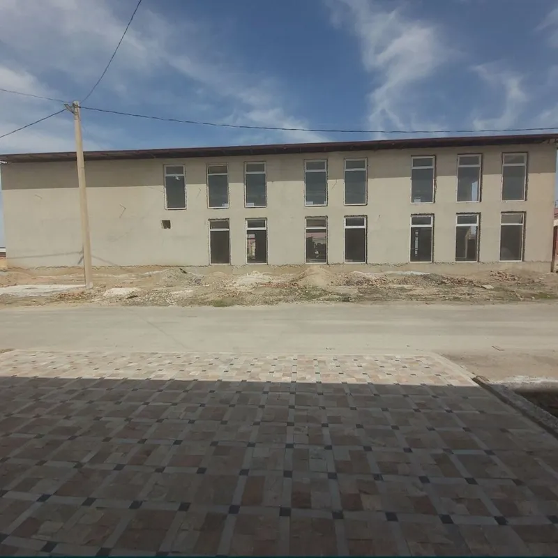 Tugallanmagan bino sotiladi. Maklerskiy bor — фото 1
