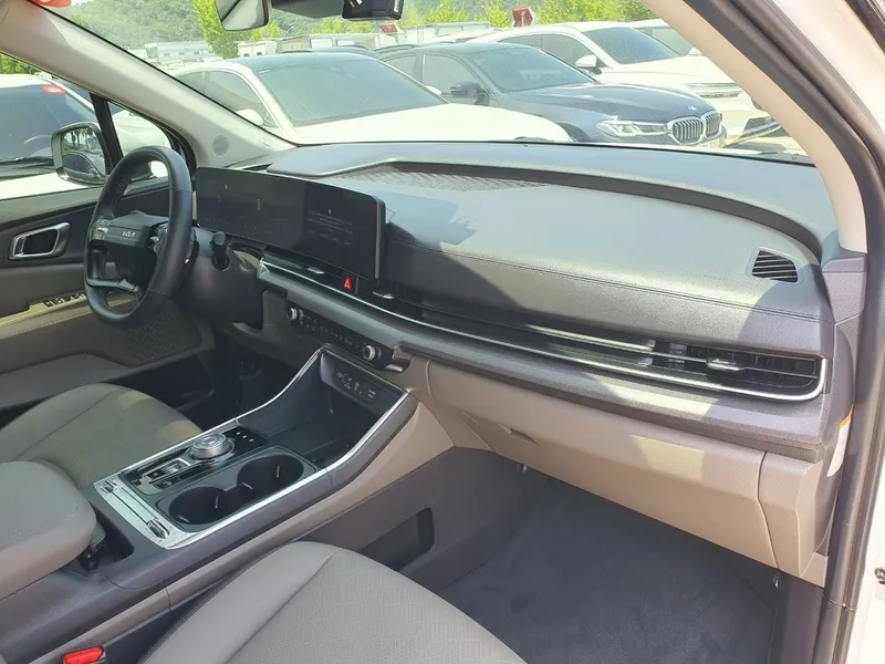 KIA Carnival Gibrid 5