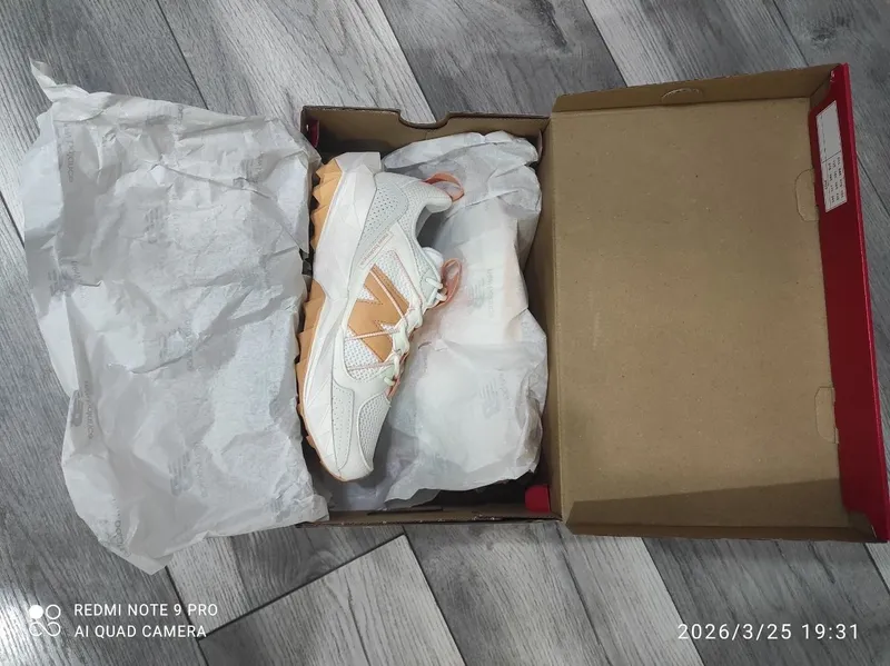 Удобные женские кроссовки New Balance — фото 3