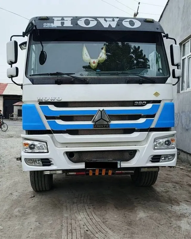 Продаётся заводской газовый самосвал HOWO 2 Продаётся заводской газовый самосвал HOWO 2