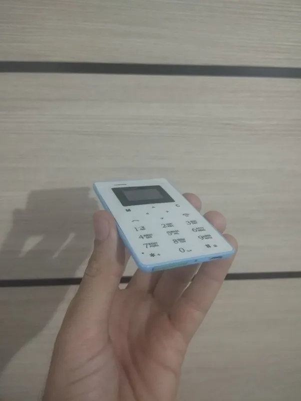 Mini Telefoʻn GSM 2
