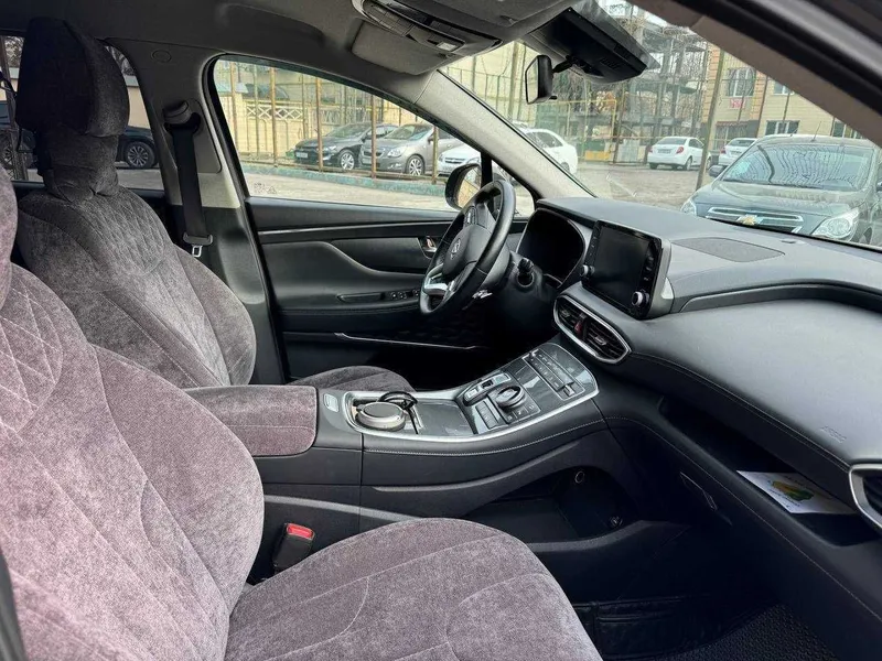 Продается Hyundai Santa FE 4 Продается Hyundai Santa FE 4