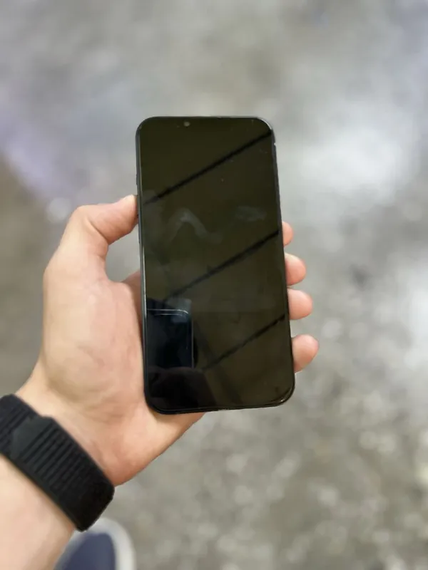 Iphone sotiladii 1
