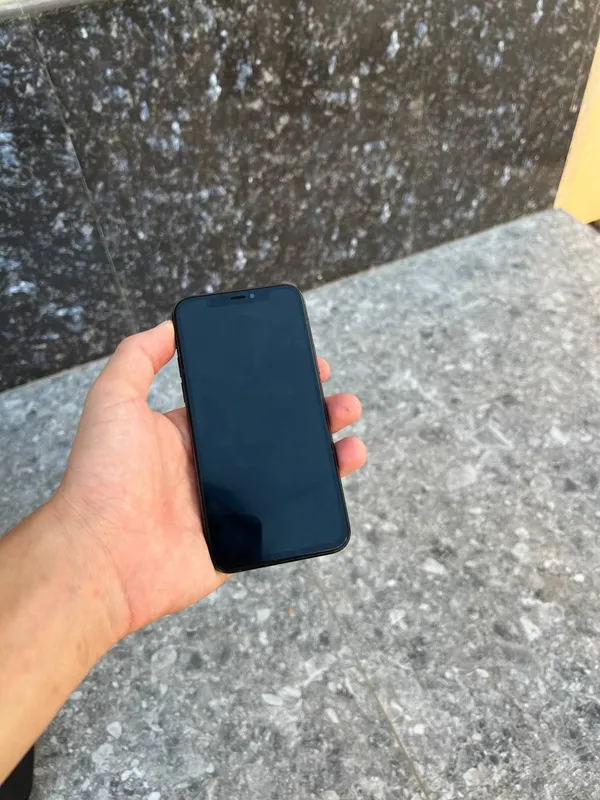 iPhone 11 Pro kar dok full 2 iPhone 11 Pro kar dok full 2