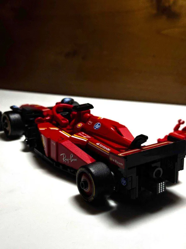 Ferrari Formula 1 Speed Champions Lego konstruktori. 3 Ferrari Formula 1 Speed Champions Lego konstruktori. 3