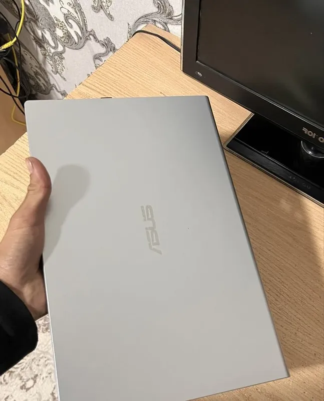Asus Vivobook sotiladi! 2 Asus Vivobook sotiladi! 2