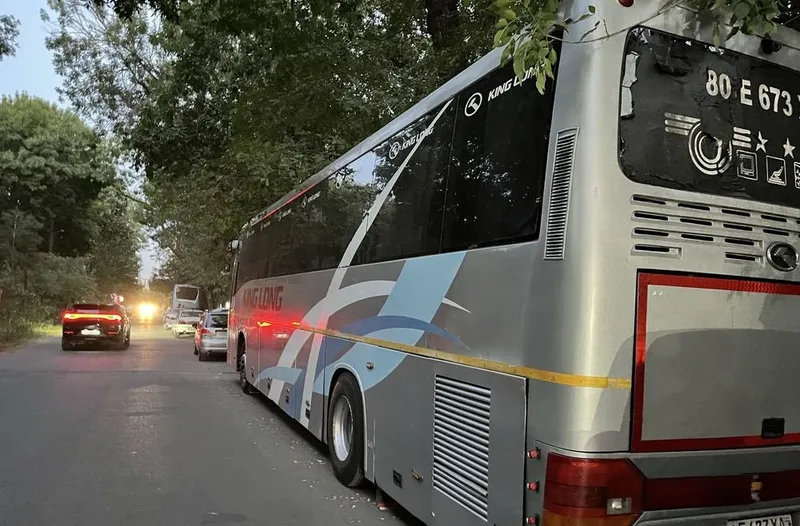 Avtobus sotiladi king long 4