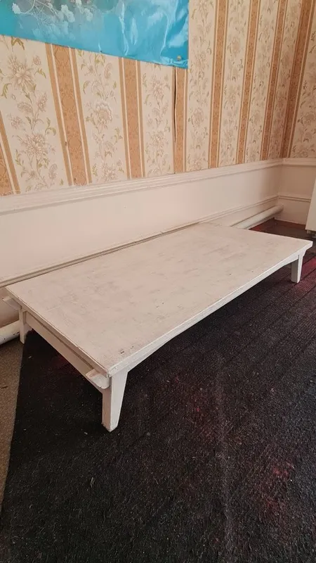 Столик для топчана — фото 1