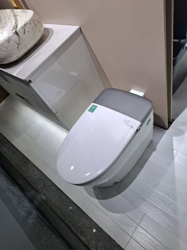 Smart unitazi OSSO CERAMICS ot pervih ruk — фото 2