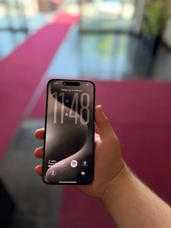 Iphone 15 Pro max 4