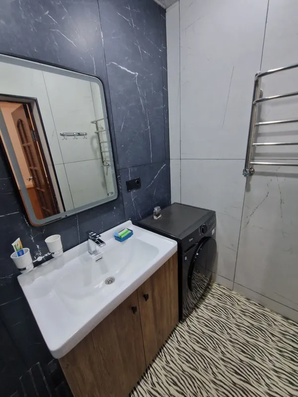 Продаётся 3-комнатная квартира, 70 м², Мирабадский район (ориентир: магазин «Жемчуг»), с ремонтом 6