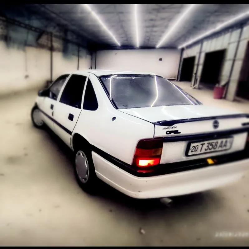 Opel vectra 1994 yil 1.8 divigatel yoqilgʻi gaz benzin 100 tali metan 6