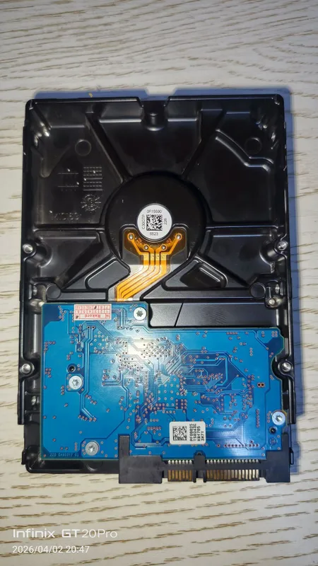 Qattiq disk Toshiba 1.0TB — фото 1