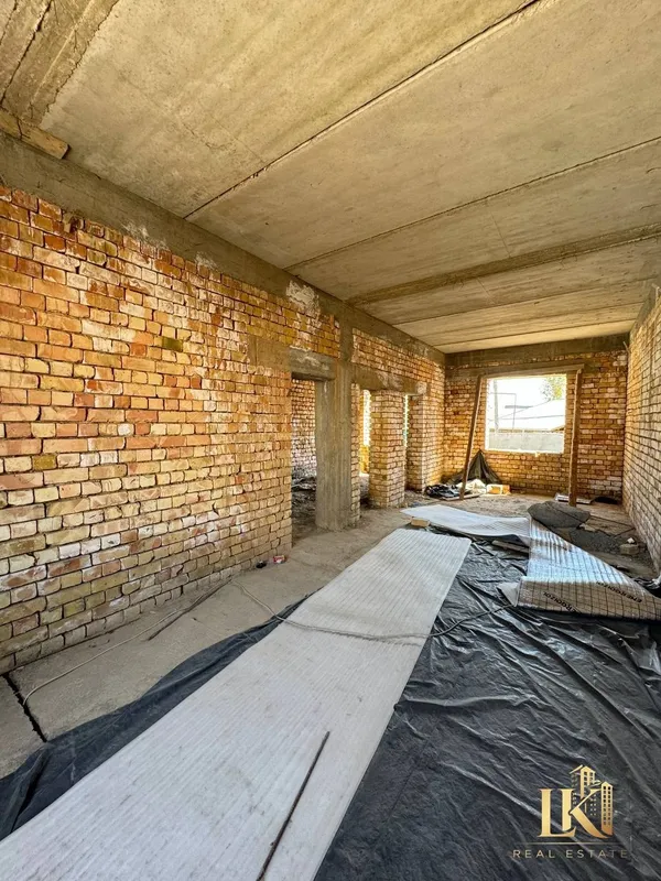 Sergeli Uzgarishdagi 2,3 sotixlik yer uchastkasidagi 300 m² uch qavatli uy 8 Sergeli Uzgarishdagi 2,3 sotixlik yer uchastkasidagi 300 m² uch qavatli uy 8