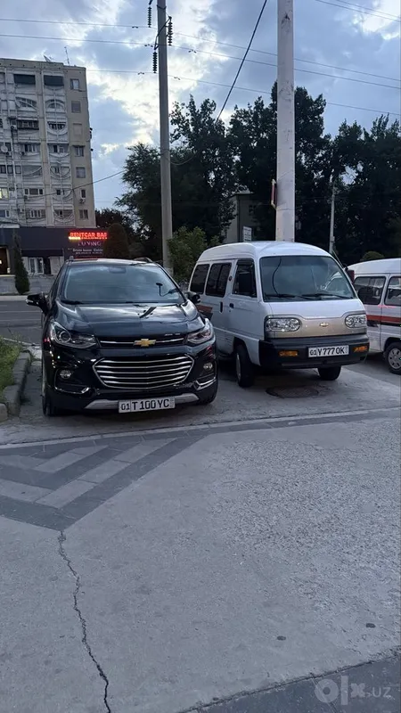 treker 1 Kraska toza 92.000km 1 treker 1 Kraska toza 92.000km 1