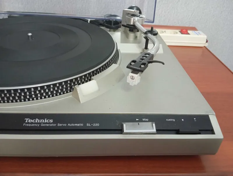 TECHNICS проигрыватель винил дисков. — фото 3