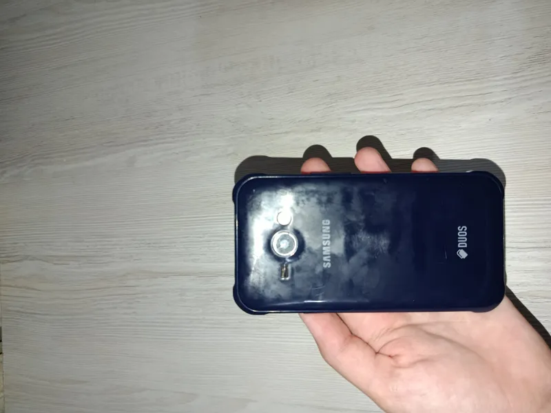 Samsung j1 ace Samsung j1 ace