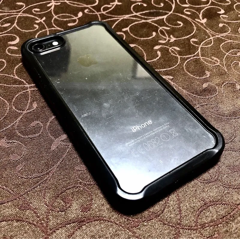 Продажа Iphone 7 / 128гб Ориг батарея держит 72% пару чехлоф в Подарок — фото 1