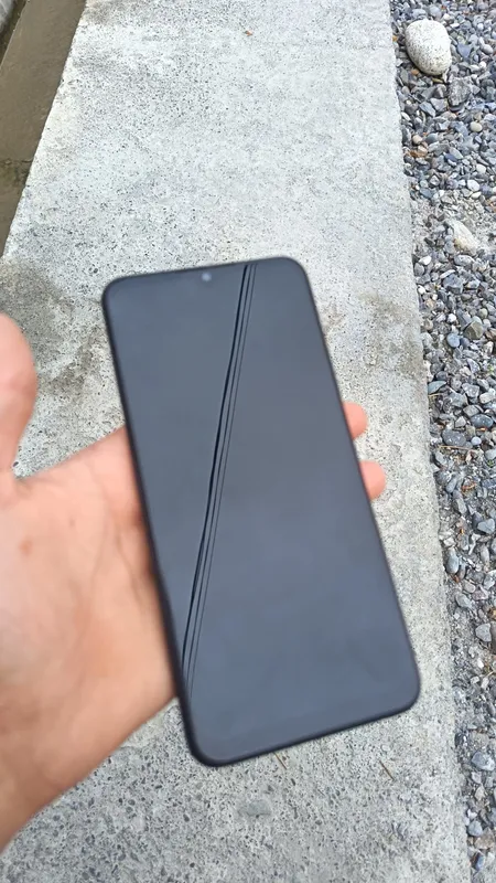 redmi 9 holati yaxshi 32 xotira sotiladi 600 000