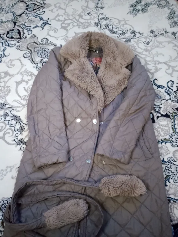 Kurtka , Malla rangda , holati yaxshi ,44 razmer ✨