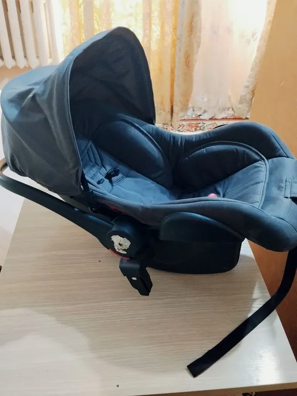 Avto kreslo sotiladi 1