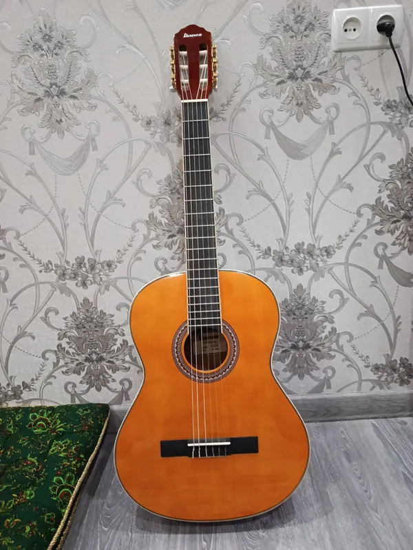 Ibanez Classic Guitar — фото 1