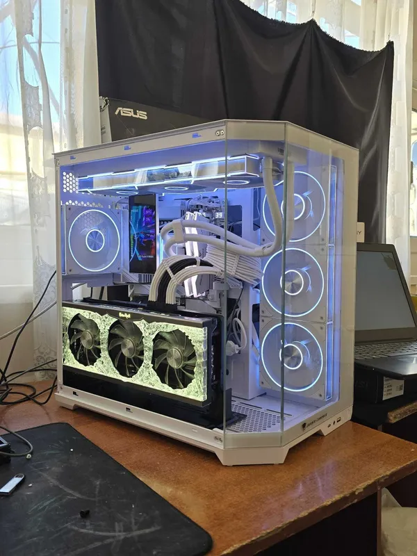 Gaming Computer Sotiladi 3