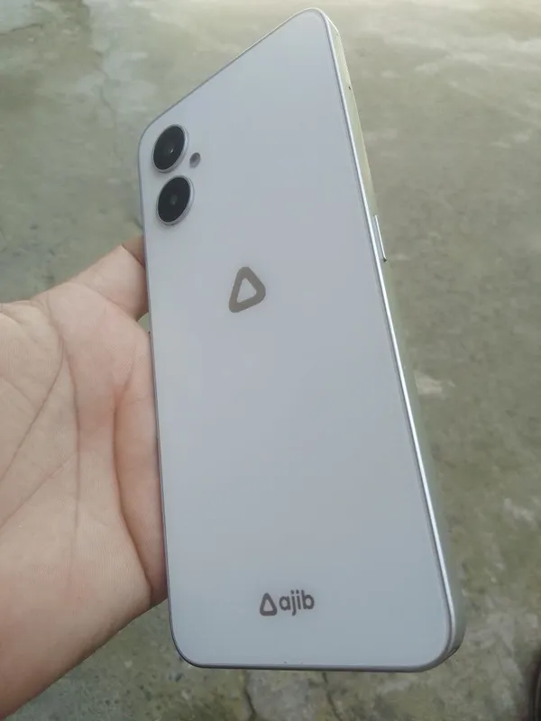 Ajib i1 telfon sotiladi