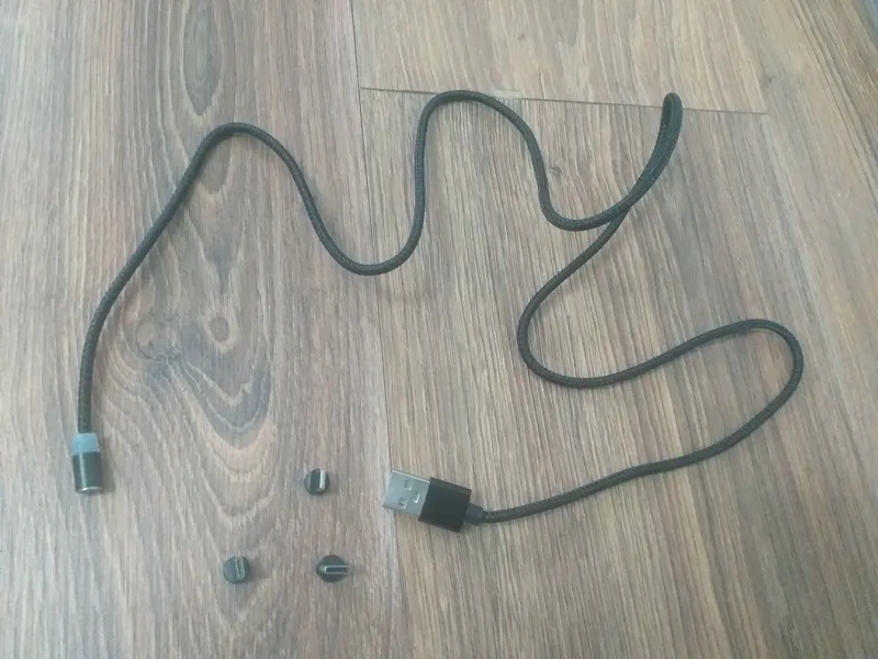 Tez zaryadlovchi kabel magnitli uch xil zaryadlash