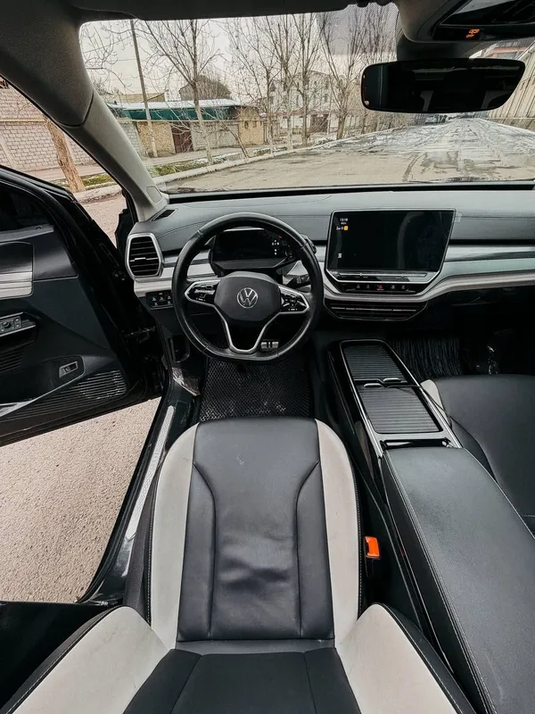 Volkswagen I6 pro 2