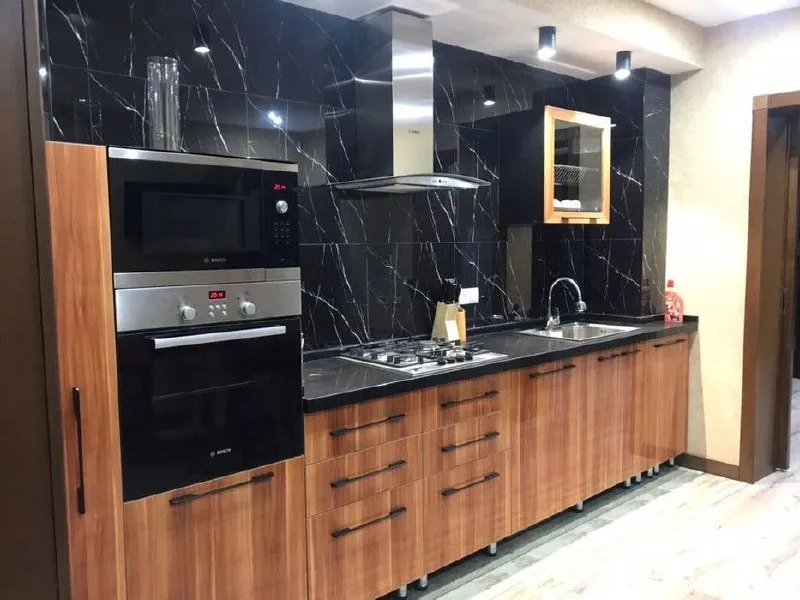 3-комнатная квартира, 180 м², 6/9 этаж (вторичка), Мирабад, Айбек