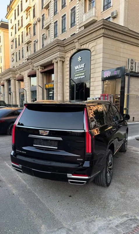 Cadillac Escalade Premium Luxury 6 Cadillac Escalade Premium Luxury 6