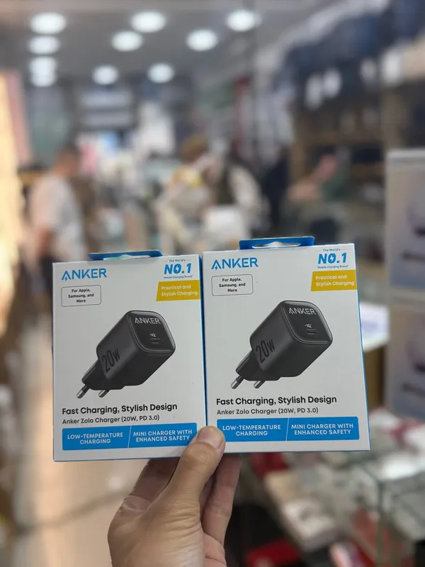 Зарядное устройство Anker Zolo 20W PD 3.0