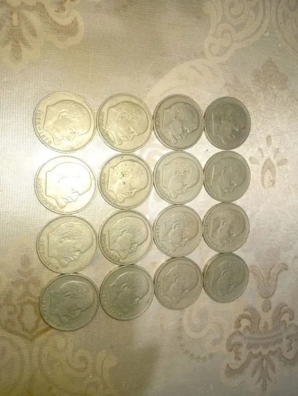 Kolleksiya sotiladi 8000$ narxi 3 Kolleksiya sotiladi 8000$ narxi 3