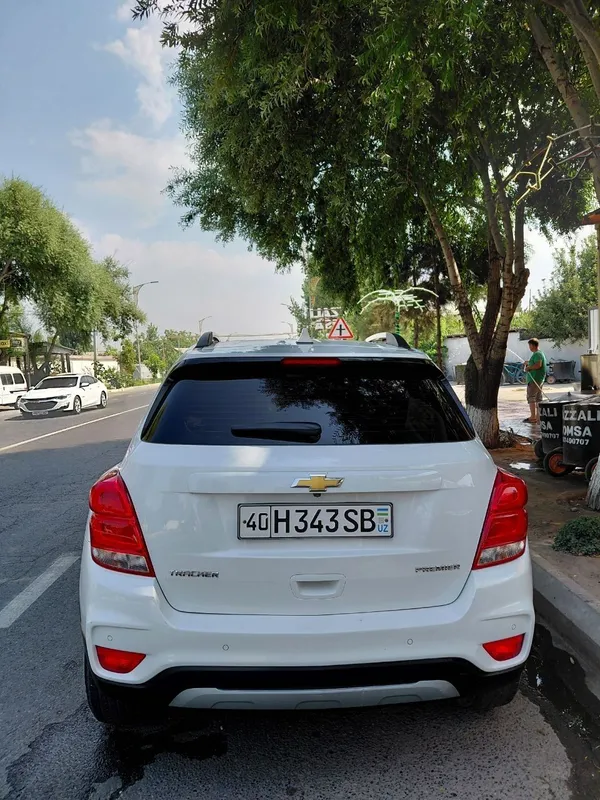 Chevrolet Tracker 3 2