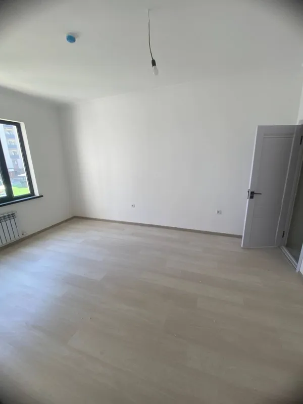 Sokin makon 3 xonali uy sotiladi 6