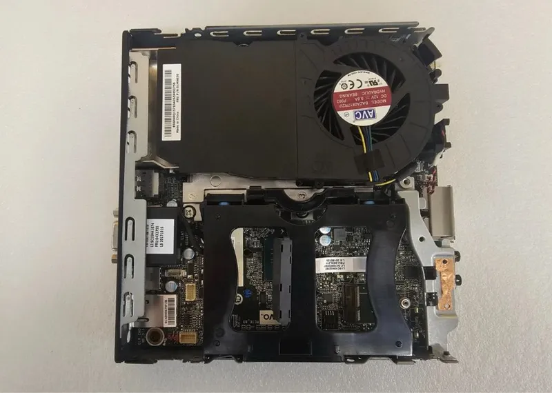 Мини пк Lenovo ThinkCentre M710q i7-6700T 8GB DDR4 256ssd mini pc — фото 4