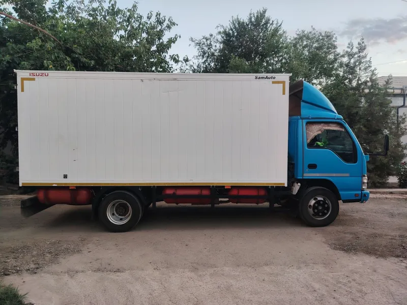 Isuzu NQR 71 PL sotiladi xolati yaxshi — фото 6