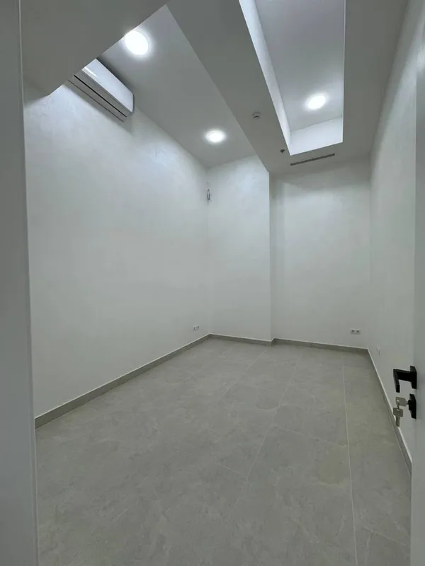 ЖК Gardens | 400кв - нежилое помещение вдоль дороги Продажа — фото 1