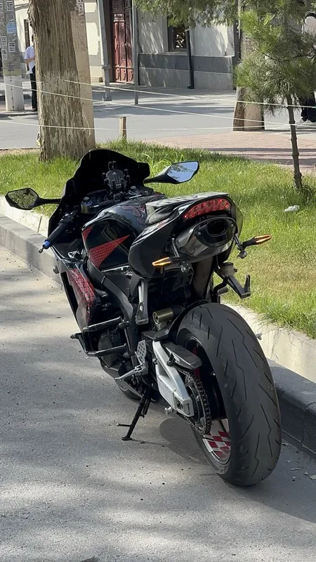 Honda CBR 600 RR 2 Honda CBR 600 RR 2