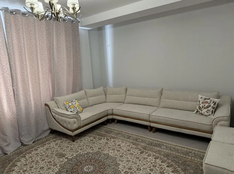 Продаётся  Паркентская, ЖК Parkent Plaza 4 ком 1
