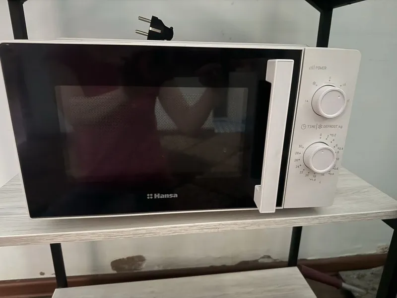 Продам микроволновую печь