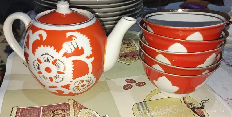 Чайник и пять пиал б/у