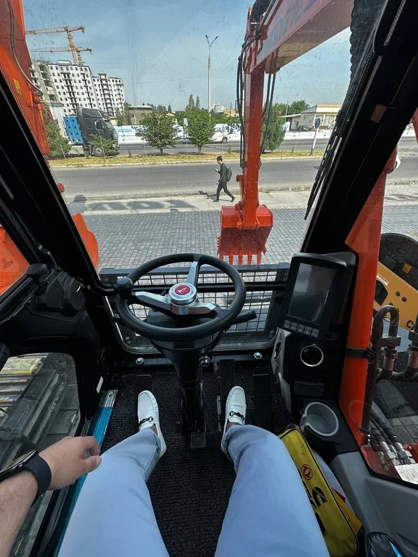 Екскаватор Lonking6150 ekskavator — фото 1