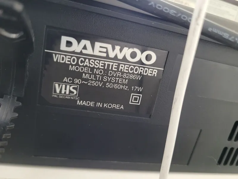 Видеомагнитофон Daewoo DVR-8286W titanium — фото 5 Видеомагнитофон Daewoo DVR-8286W titanium — фото 5