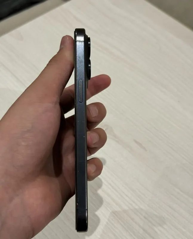Iphone 15 pro max dark blue 4
