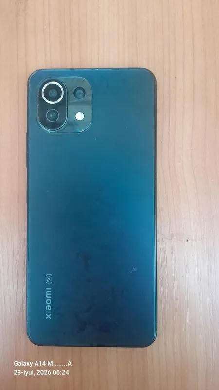 Xiaomi 11 lite. . 6 Xiaomi 11 lite. . 6