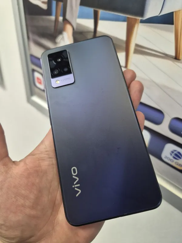 Vivo V21 8GB 128GB